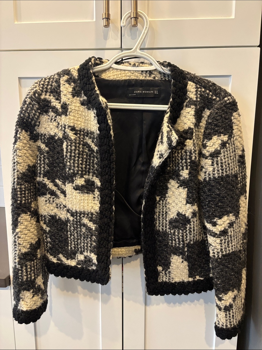 Zara Black & Cream Bouclé Cropped Blazer